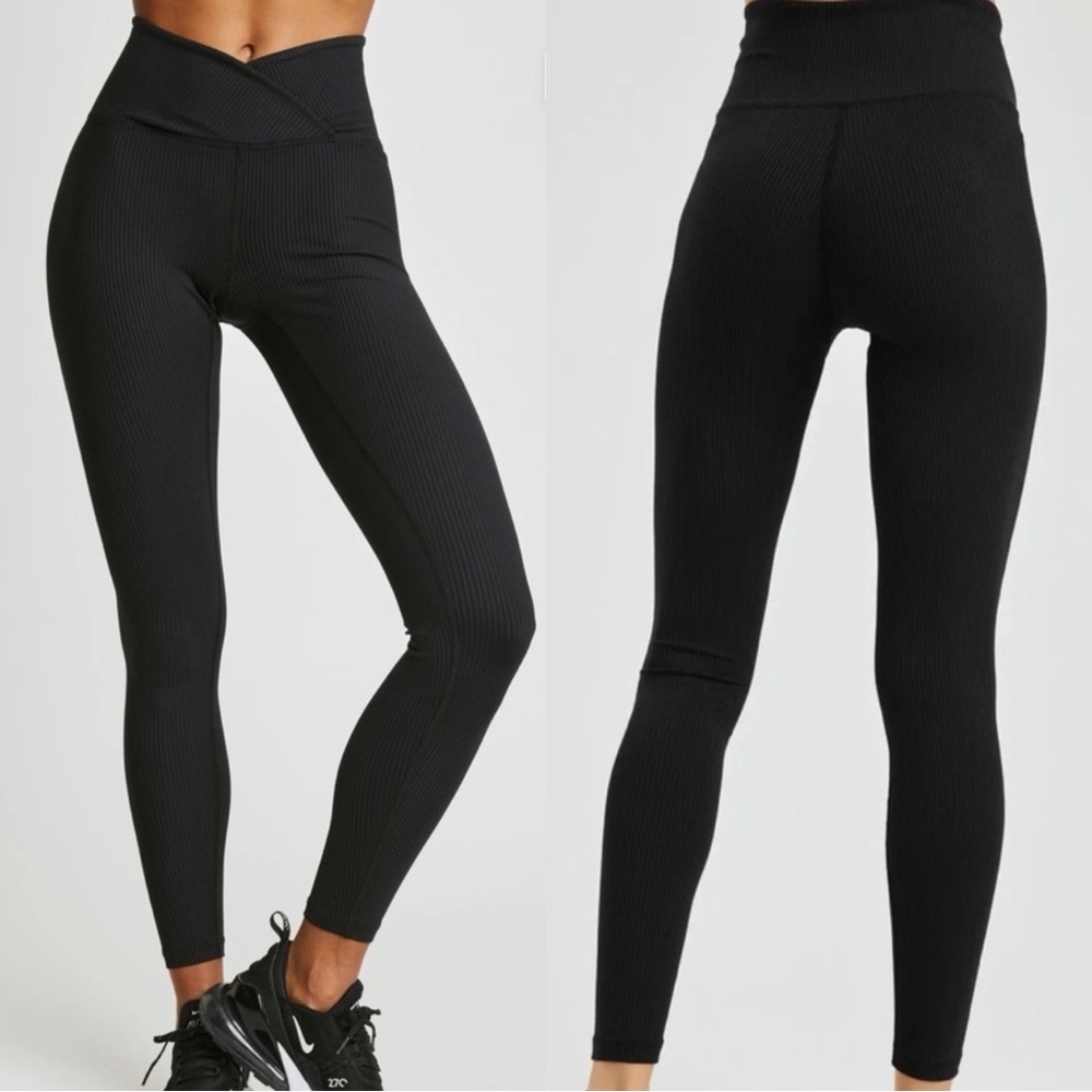 YEAR OF OURS Black Veronica Ribbed Yoga Leggings